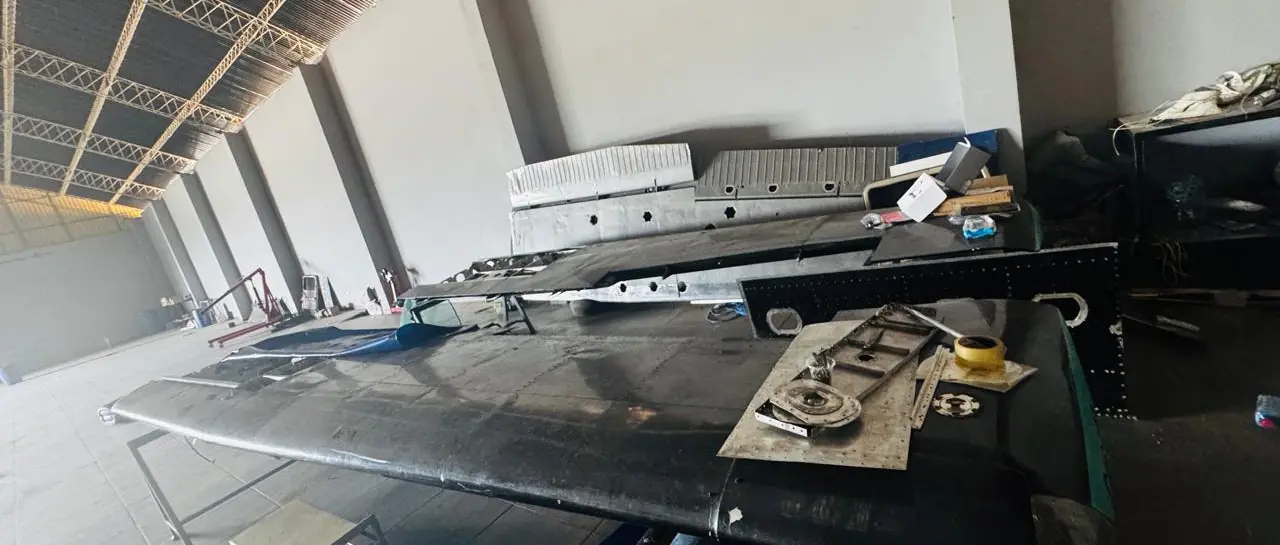 Policía halla partes de avionetas en hangar vinculado a Marset