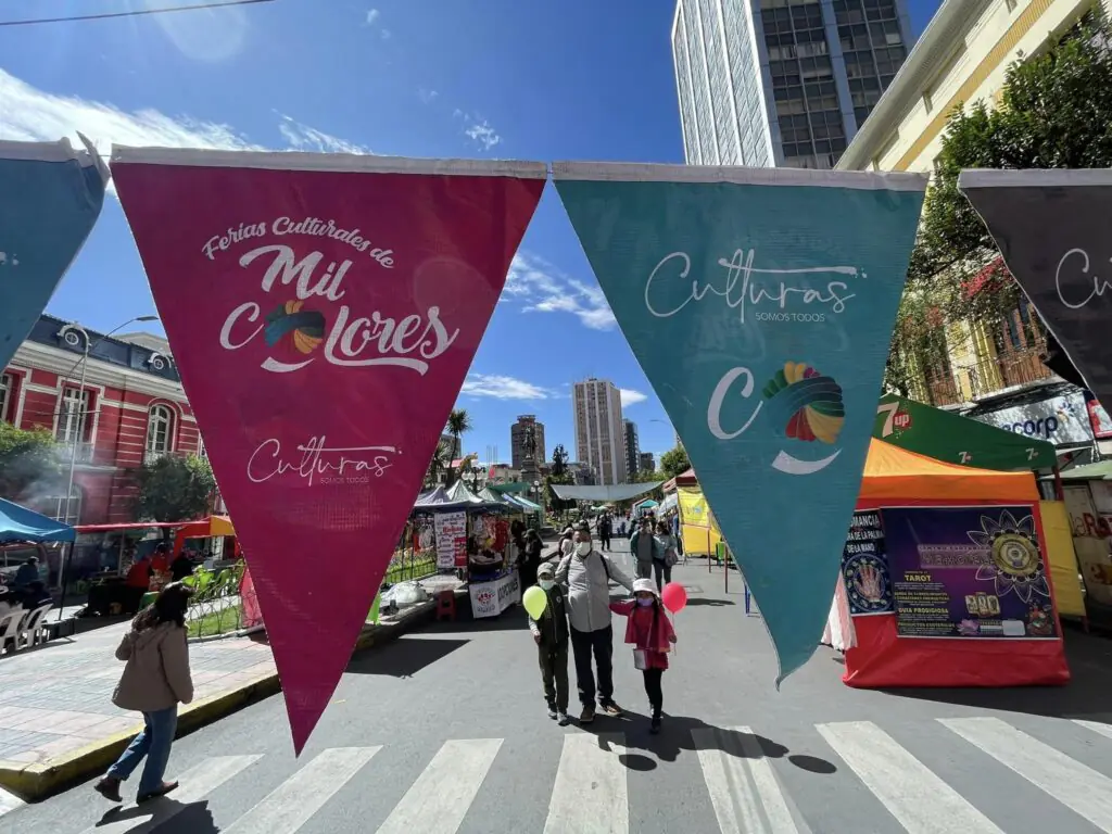 El 12 de abril vuelven las Ferias Culturales Dominicales en el centro paceño