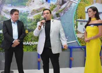 Exposición del proyecto en la feria de Cochabamba. Foto: ENDE