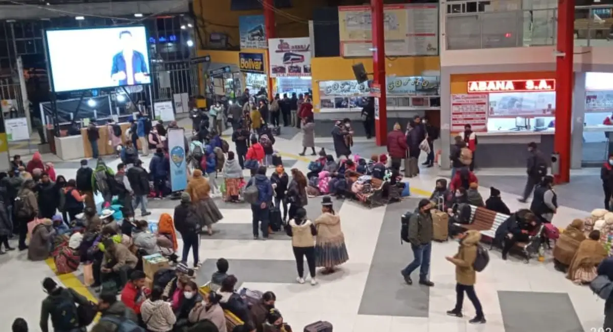 Semana Santa: Terminal de La Paz refuerza controles ante aumento de viajes