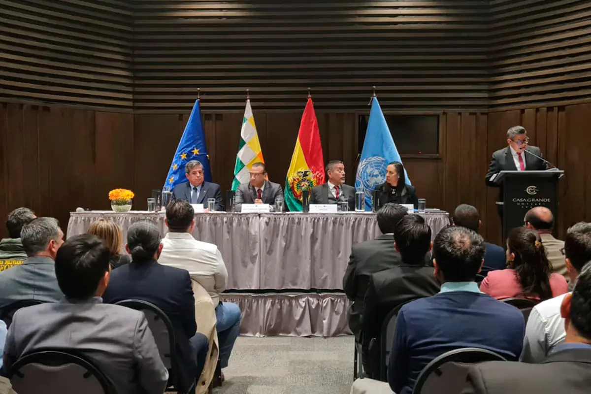 UIF presenta cartilla 2026 con nuevas tipologías para enfrentar al crimen organizado