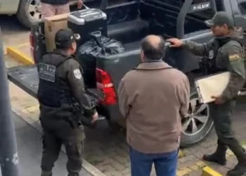 Un exfuncionario de la Alcaldía de Santa Cruz fue aprehendido. FOTO: GAMSC