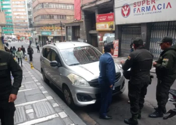 Los propietarios hallaron su vehículo estacionado en una calle/RRSS