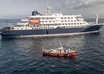 El buque está anclado en Cabo Verde/AFP