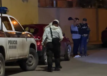 Policía en el lugar en el que asesinaron al magistrado Víctor Hugo Claure, en Santa Cruz.
Foto: RRSS
