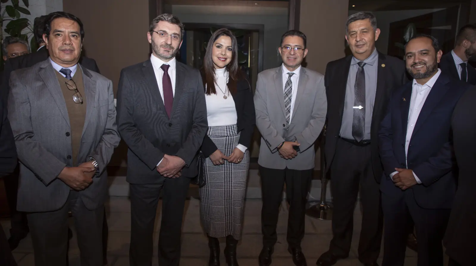 Alejandro Escobar, Olivier Fontan, Beatriz Pierola, Alfredo Troche, José Maurice Castro y Rodolfo Motero Torricos.
