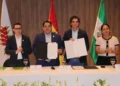 La firma del convenio/Fiscalía General