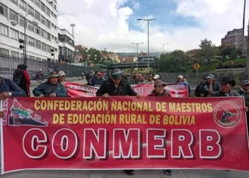 Marcha de los maestros rurales. FOTO: RRSS