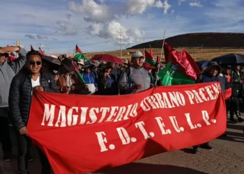 Los maestros ratificaron el paro de 24 horas/APG