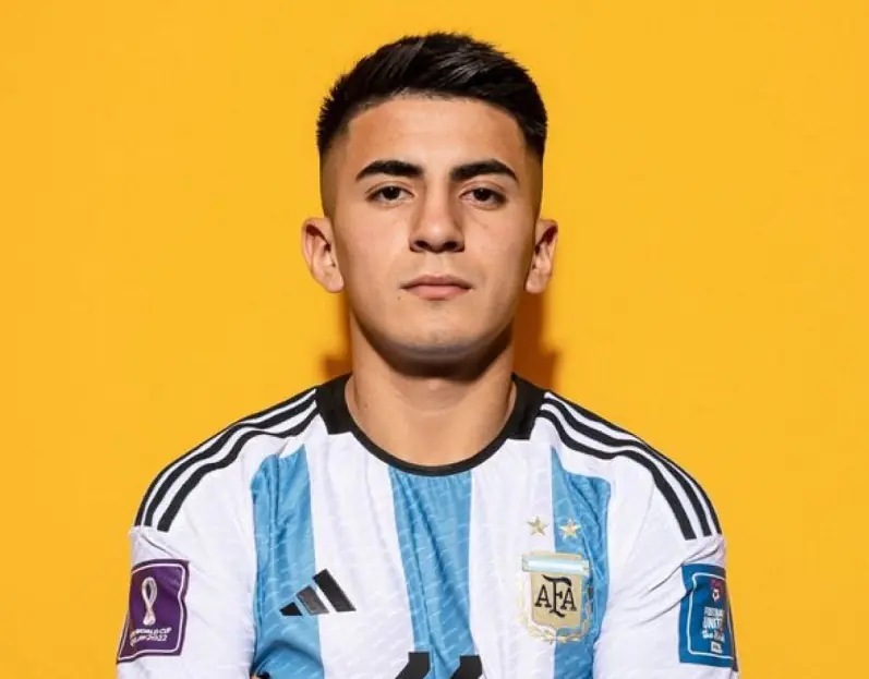 Almada tiene la confianza de Scaloni/RRSS Almada