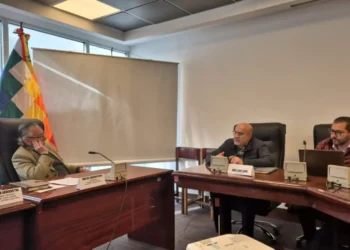 El ministro de la Presidencia, José Luis Lupo, en la Comisión de Constitución. Foto: RRSS