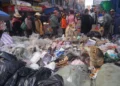 La acumulación de basura amenaza con una crisis sanitaria en La Paz y El Alto. FOTO: GAMEA