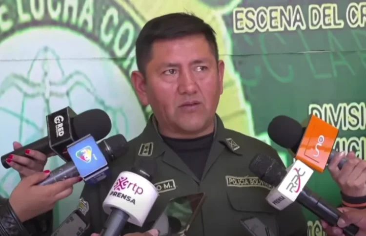 El jefe de la División Homicidios de la Fuerza Especial de Lucha Contra el Crimen (FELCC) de El Alto, coronel René Tambo. Foto: Captura.