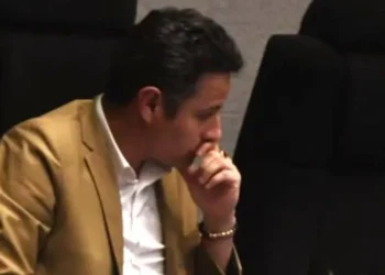 El vicepresidente Edmand Lara presidió parcialmente la sesión de la Asamblea Legislativa.
Foto: APG