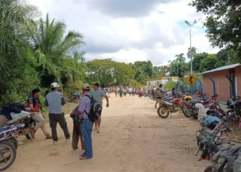 Campesinos toman el pozo petrolero de Santa Rosa del Sara, en Santa Cruz.