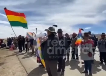 Movilizados en Sica Sica. Foto: Captura