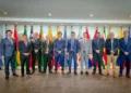 Responsables de OACI, Naabol y del Gobierno durante una reunión. Foto: Ministerio de Obras Públicas