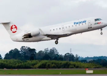 Un avión comercial de la aerolínea paraguaya Paranair. Foto: Airline92