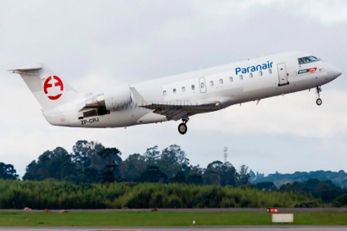 Un avión comercial de la aerolínea paraguaya Paranair. Foto: Airline92