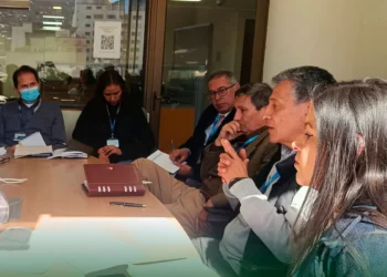 Reunión de los ingenieros con autoridades de Gobierno. Foto: SIB