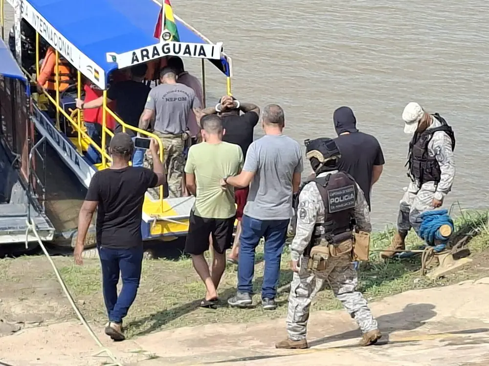 Los aprehendidos fueron entregados en la frontera/Policía Boliviana