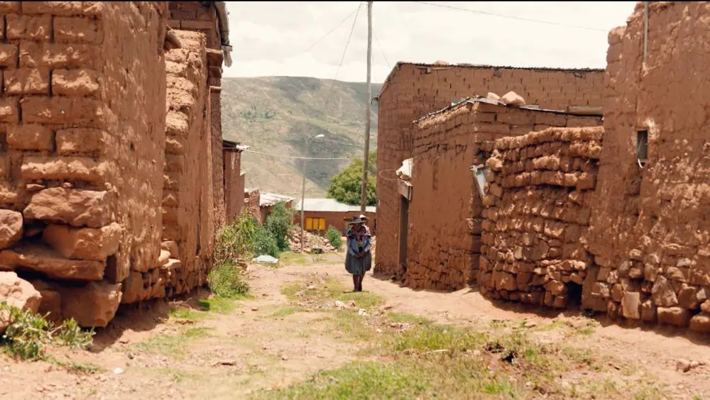 El 94% de los hogares rurales del norte de Potosí no cuenta con baño o letrina y seis de cada diez hogares consumen agua sin tratamiento previo. FOTO: UNICEF BOLIVIA