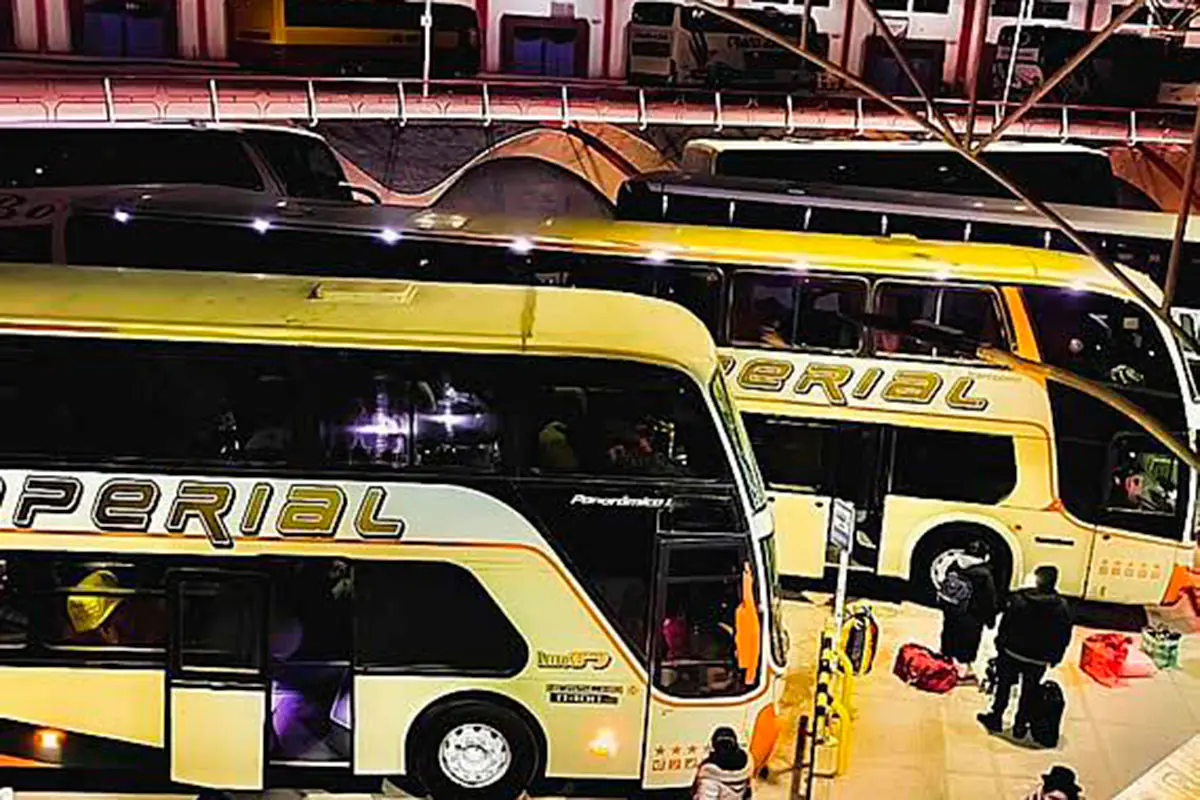 buses del transporte interdepartamental