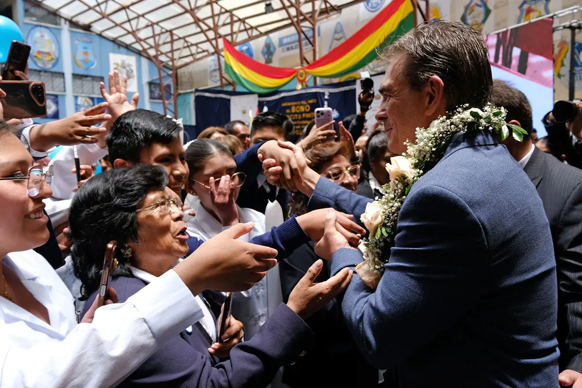 El presidente Paz durante el acto de lanzamiento del Bono Juancito Pinto en La Paz. Foto: oficina del Presidente