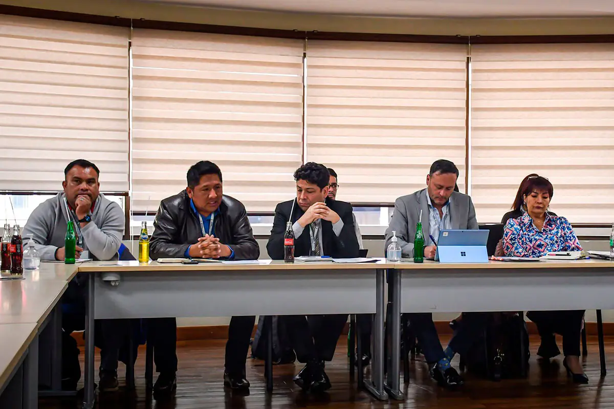 Representantes del transporte en la reunión con autoridades de Gobierno. Foto: Ministerio de Economía